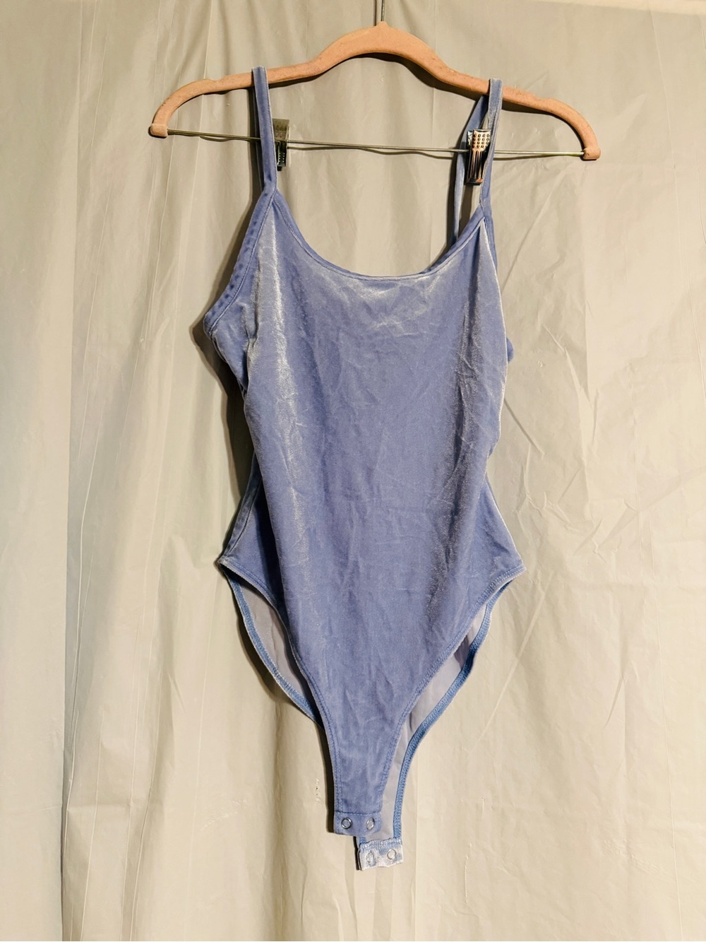 Forever 21 Periwinkle Blue Velvet Bodysuit Size S Scoop Neck Y2K